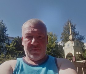 Антон, 55 лет, Санкт-Петербург