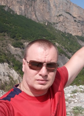 Денис из Краснодара 39 лет