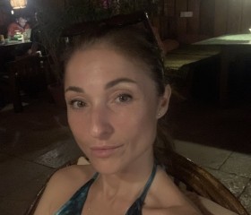 Anna, 45, Mumbai