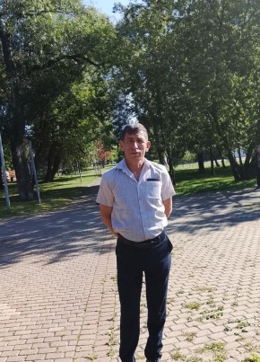 Артур из Москвы 48 лет