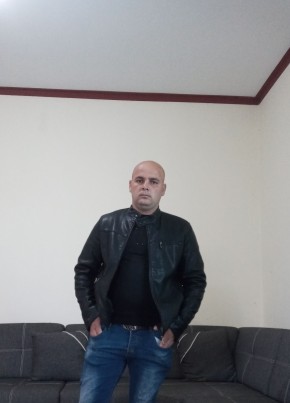 ervissuli, 35, Ελληνική Δημοκρατία, Βέροια