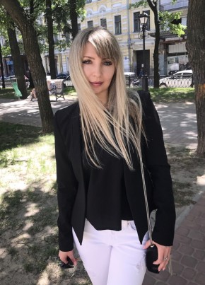 Виктория, 39, Россия, Москва