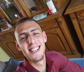 Mirks, 24, Cetinje