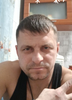 Igor, 39, Russia, Otradnoye