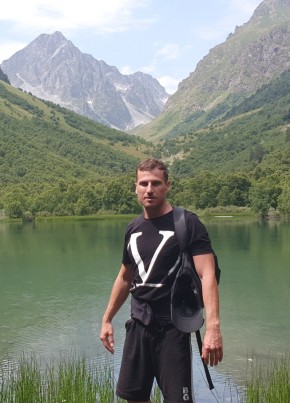 Александр, 39, Россия, Балаково