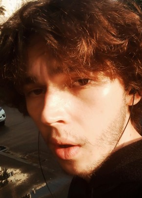 Кирилл из Брянска 24 года