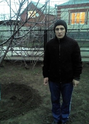 Морозов, 27, Россия, Дивное