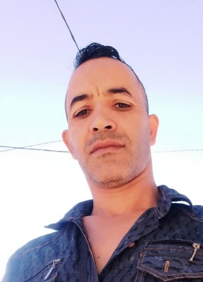 Amin, 35, People’s Democratic Republic of Algeria, Algiers