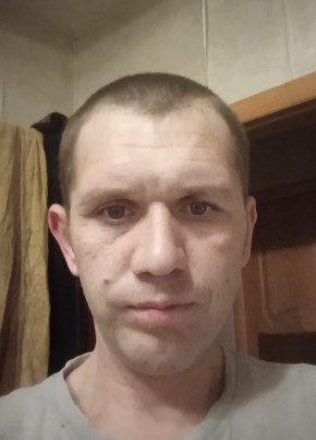 Александр, 32, Россия, Тобольск