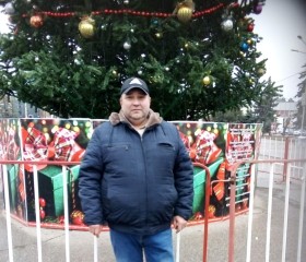 Oleg, 59, Georgiyevsk