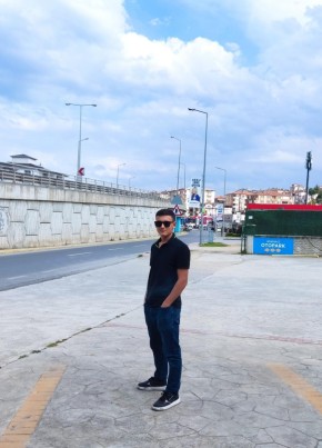 hamdi из Gebze 18 лет