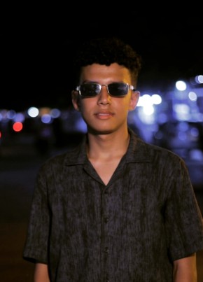 Hazem из القاهرة 18 лет
