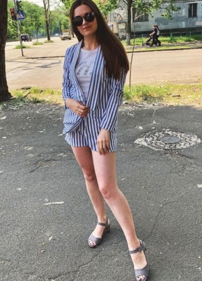 Лиля, 26, Россия, Ромны