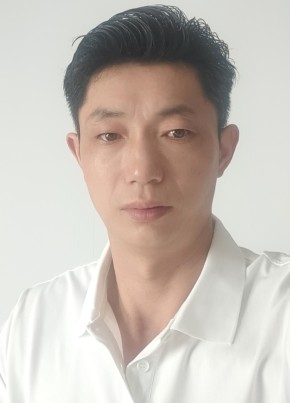 HuangBo из Павлодара 44 года