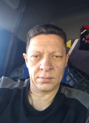 Сергей из Воронежа 46 лет