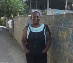 Geneviève, 46, Port Louis