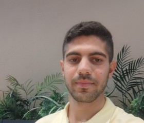 Emin, 23, Batman
