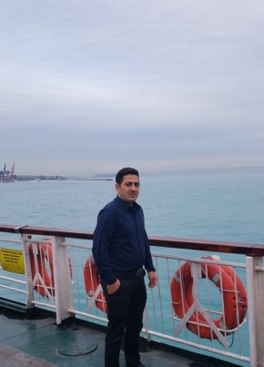 Vuqar Mustafayev из İzmir 27 лет