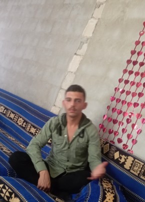 ابو احمد, 18, Türkiye Cumhuriyeti, Ankara