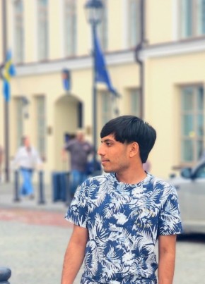 Raheel Khan из Treviso 20 лет