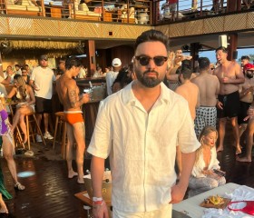R, 31, Kanpur