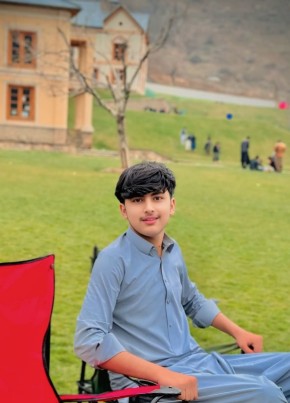 Rihan из Paris 18 лет