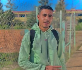 Hamza, 19, Los Angeles