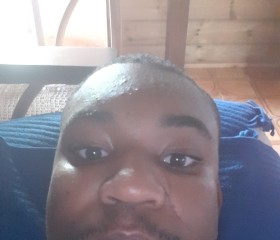 Larry, 26, Basse-Terre