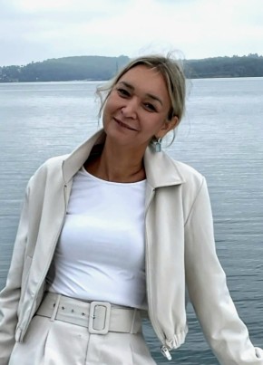 Анна из Иркутска 49 лет