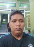 KHRISNABAYH, 22, Surabaya