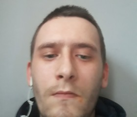 Dylan, 18, Glasgow