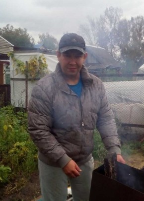 Александр, 42, Россия, Зеленогорск (Красноярский край)