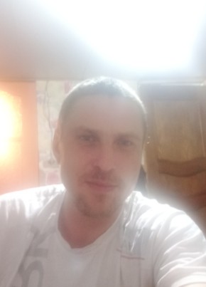Александр, 35, Россия, Гусев