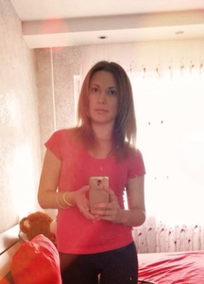 Арина, 30, Россия, Ижевск
