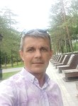 Oleg, 46, Moscow