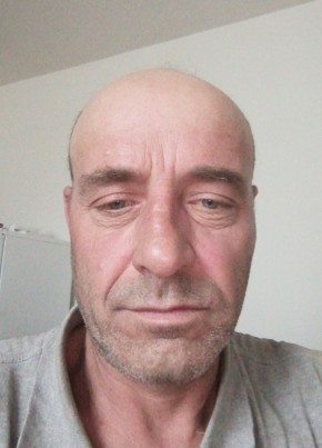 Stanislao, 57, Repubblica Italiana, Trecate