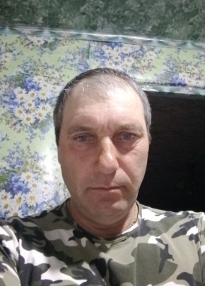 Евгений, 46, Россия, Усть-Тарка