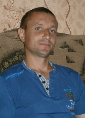 Роман, 40, Россия, Псков