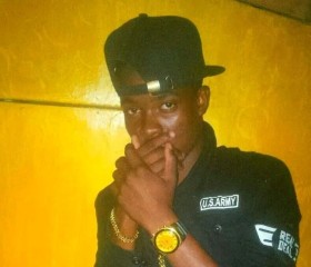 Snazzy pa Miteng, 18, Lusaka