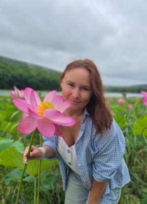 Юлия из Уссурийска 40 лет