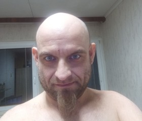 Lambáda23, 37, Prague