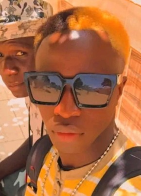 DJ PACO LE KING, 18, République du Sénégal, Dakar