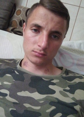 Alex, 25, Romania, Iași