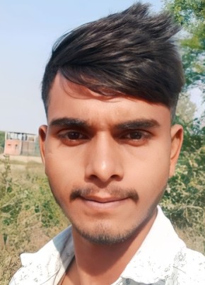 Yogendra Kuamar, 19, India, Delhi