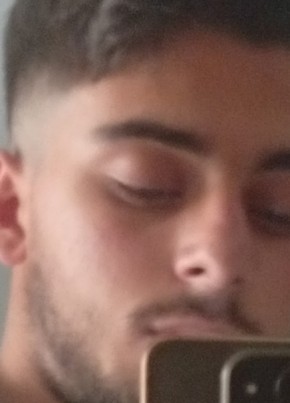 Vghcxx из Sancaktepe 26 лет