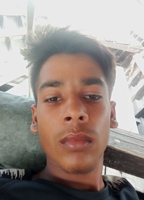 Sajidul, 18, India, Mankāchar