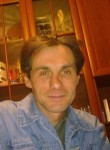 Vlera, 50, Embi