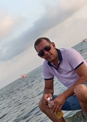 Артём из Иваново 42 года