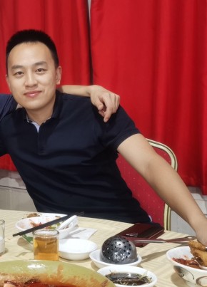 林浩然, 44, 中华人民共和国, 武汉