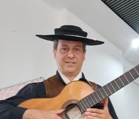 Pablo Russo, 38, Villa Santa Rita